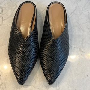 New Alumnae mules size 37